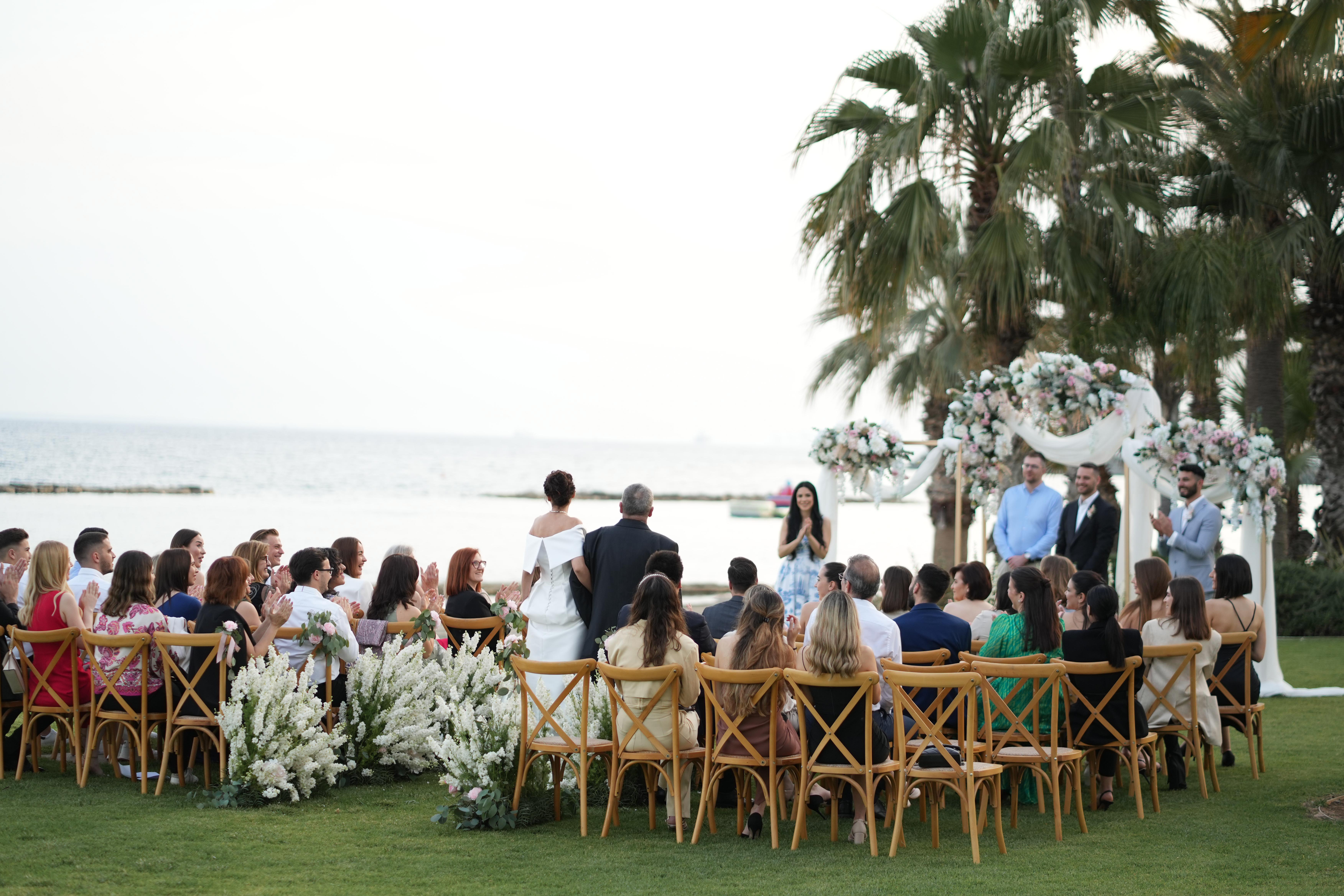 Book your wedding day in Parklane, a Luxury Collection Resort & Spa